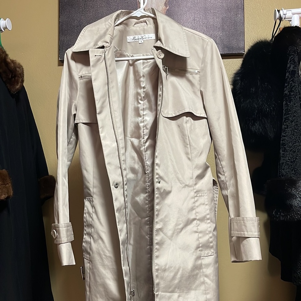Kenneth Cole Beautiful Jacket - Picture 6 of 6